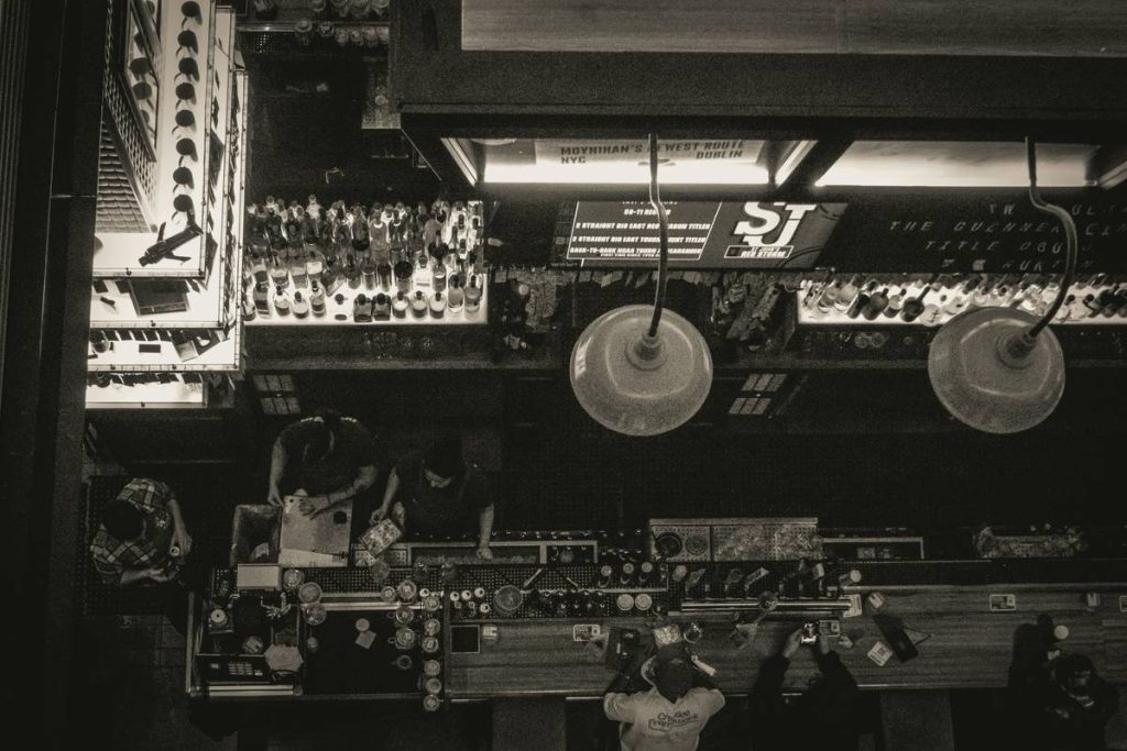 How to Choose Decorative Ceiling Light Fixtures for Your Bar (Without Blinding Your Guests)