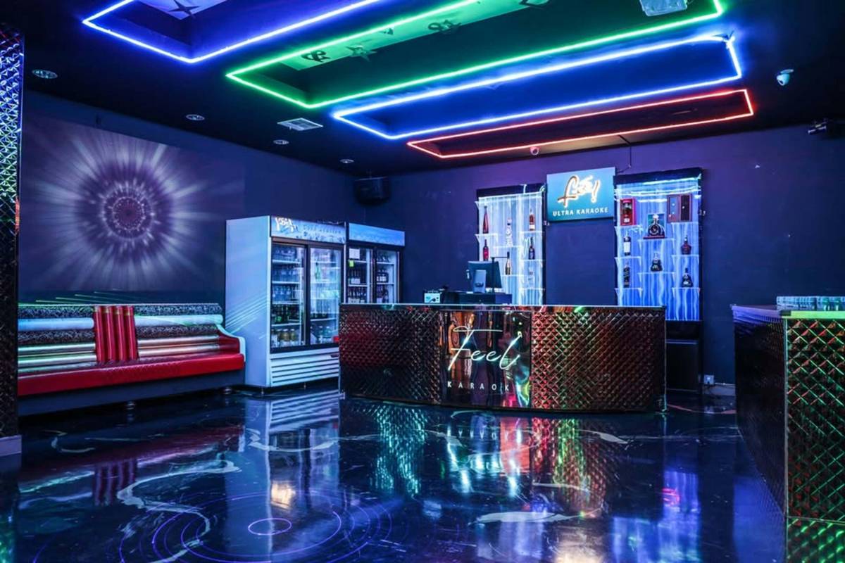 How to Design the Perfect Color Coded Mood Bar: Lighting That Reads the Room