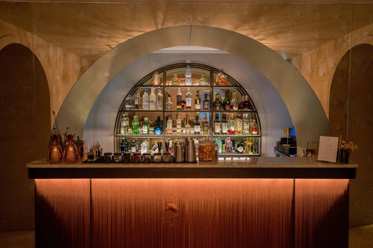 Breakfast Bar Lighting Fixtures: The Secret Sauce to a Functional & Stylish Kitchen